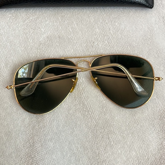 RayBan gold Aviators with Black lens - Picture 7 of 10